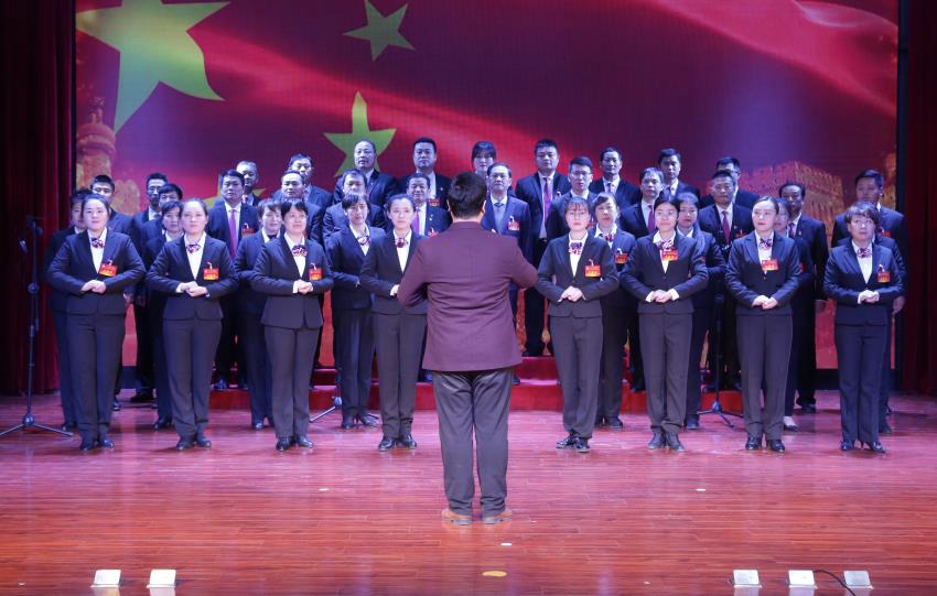 乐鱼网页版登录入口2019年度工作动员大会---大合唱《团结就是力量》、《我爱你中国》