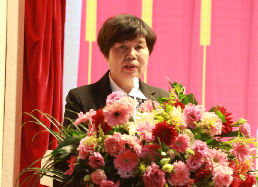 乐鱼网页版登录入口第一届党委班子选举大会---徐州市树恩中学总校长薛淑萍同志致开幕辞